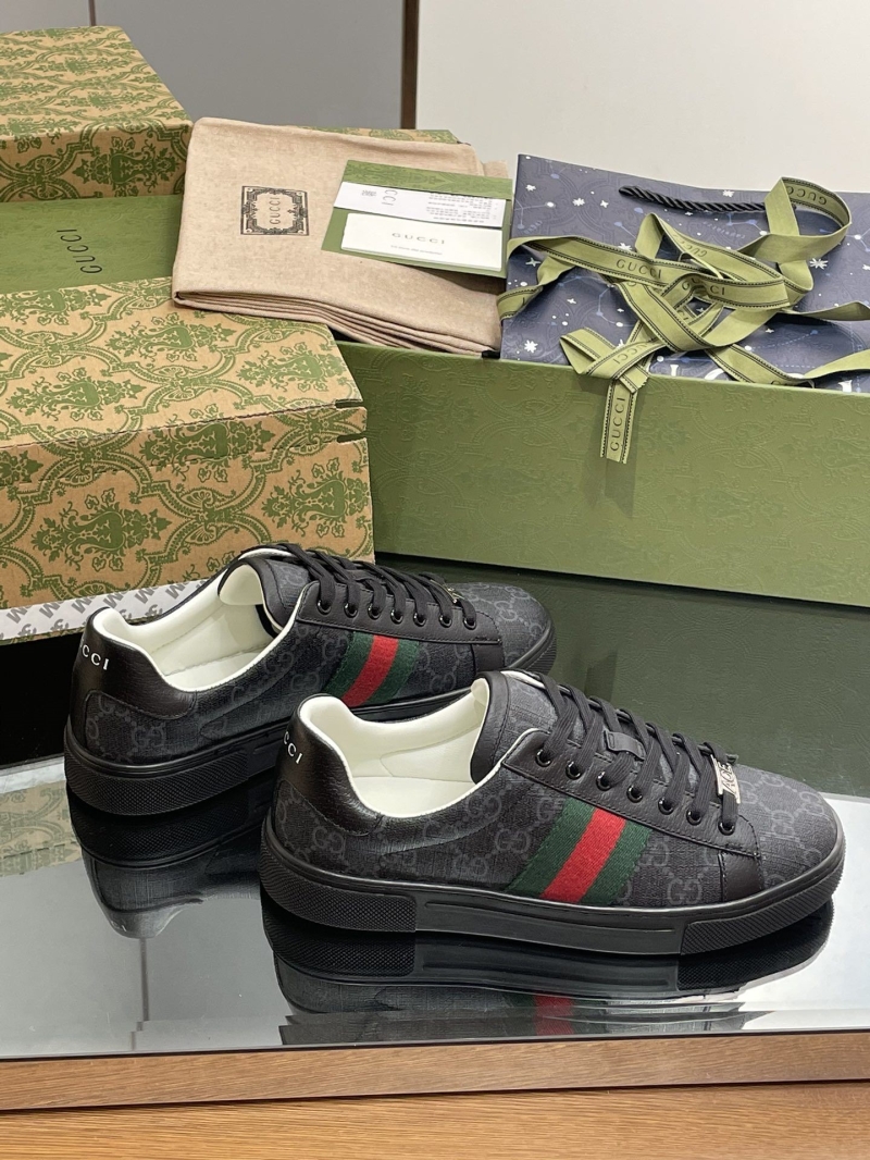 Gucci Sneakers